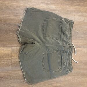 AE Olive Green Casual Shorts